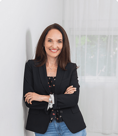 Sarah Walton host of The Game On Girlfriend Podcast